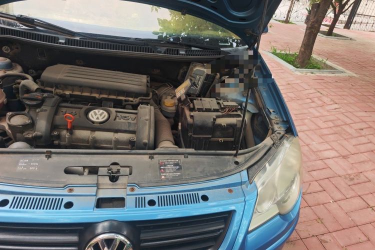 Used Volkswagen Polo 2009 Jingqing 1.4L Manual Shushang Edition Engine Bay Left