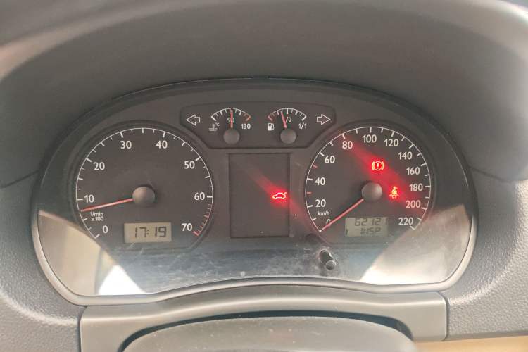 Used Volkswagen Polo 2009 Kica 1.6L Manual Fashion Edition Instrument Cluster