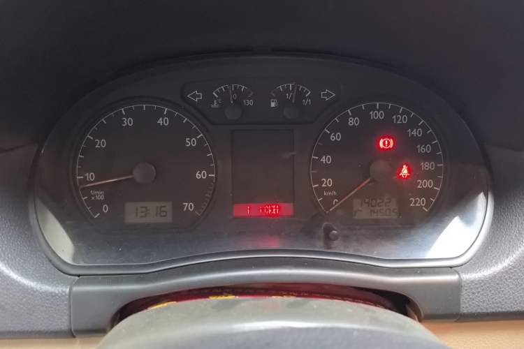 Used Volkswagen Polo 2009 Jingqing 1.6L Automatic Fashion Edition Instrument Cluster