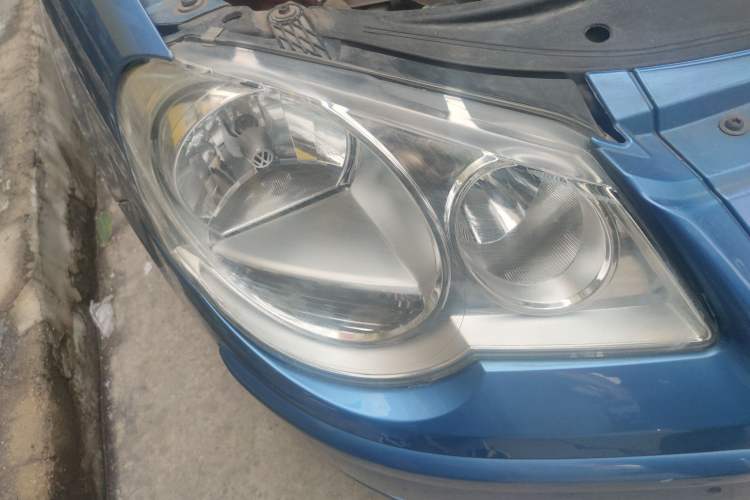 Used Volkswagen Polo 2009 Jingqing 1.4L Manual Shushang Edition Right Front Headlight