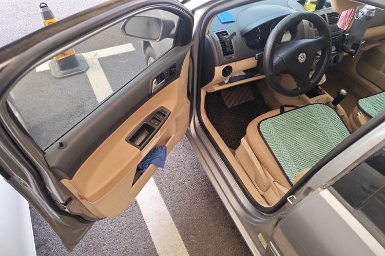 Used Volkswagen Polo 2009 Jingqu 1.6L Manual Elegant Edition Driver Seat