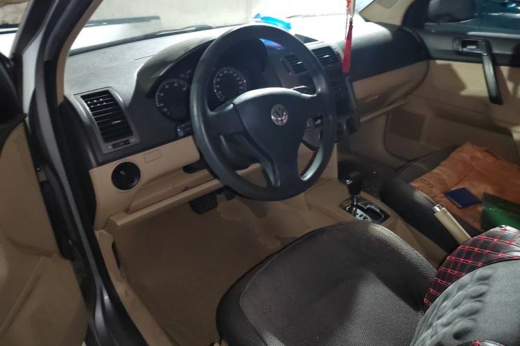 Used Volkswagen Polo 2009 Jingqu 1.6L Automatic Elegant Edition Driver Seat