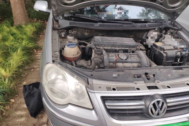 Used Volkswagen Polo 2009 Jingqu 1.6L Automatic Elegant Edition Engine Bay Right