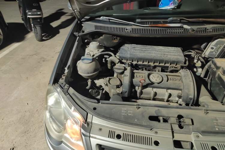 Used Volkswagen Polo 2009 Jingqu 1.6L Automatic Elegant Edition Engine Bay Right