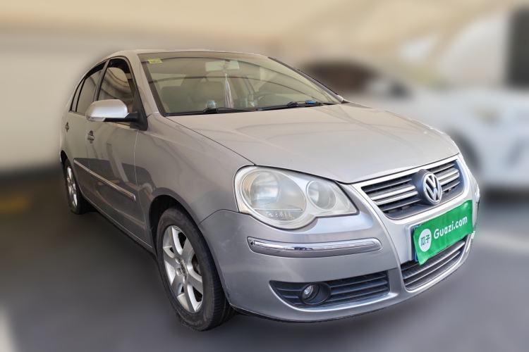 Used Volkswagen Polo 2009 Jingqu 1.6L Manual Elegant Edition Front Right 45 Deg