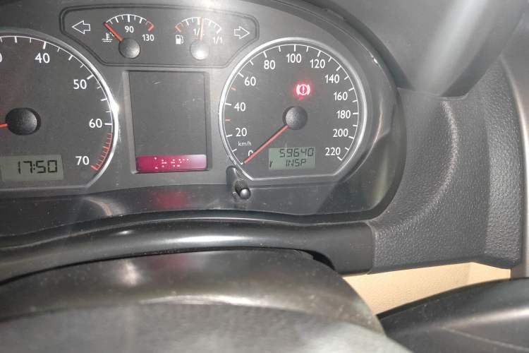 Used Volkswagen Polo 2009 Jingqu 1.6L Automatic Elegant Edition Odometer Close Up