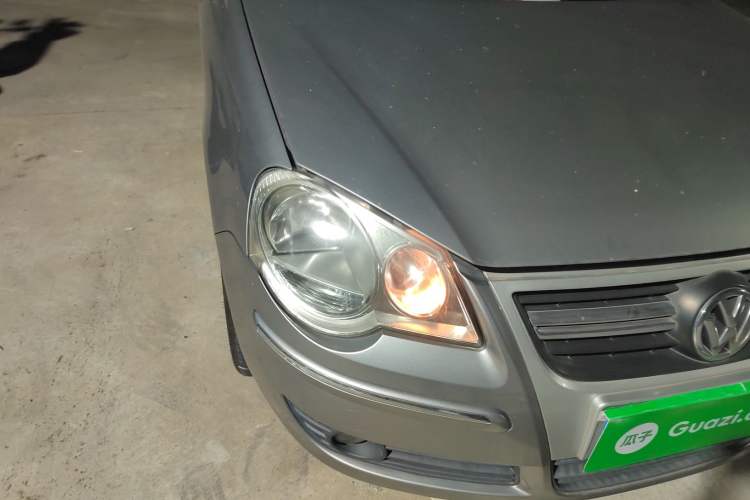 Used Volkswagen Polo 2009 Jingqu 1.6L Automatic Elegant Edition Right Front Headlight