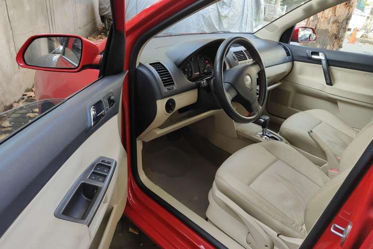 Used Volkswagen Polo 2009 Jingqing 1.6L Automatic Fashion Edition Driver Seat