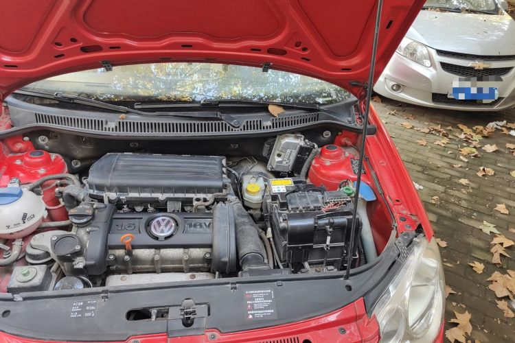 Used Volkswagen Polo 2009 Jingqing 1.6L Automatic Fashion Edition Engine Bay Left