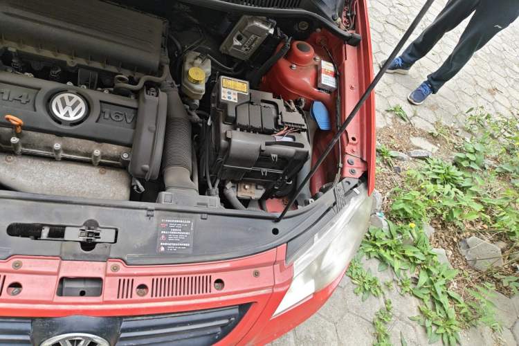 Used Volkswagen Polo 2009 Jingqing 1.4L Manual Shushang Edition Engine Bay Left
