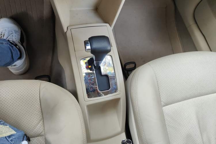 Used Volkswagen Polo 2009 Jingqing 1.6L Automatic Fashion Edition Gear Lever