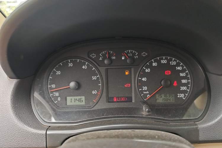 Used Volkswagen Polo 2009 Jingqing 1.4L Automatic Shushang Edition Instrument Cluster