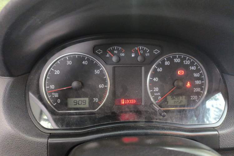 Used Volkswagen Polo 2009 Sporty 1.6L Automatic Model Odometer Close Up