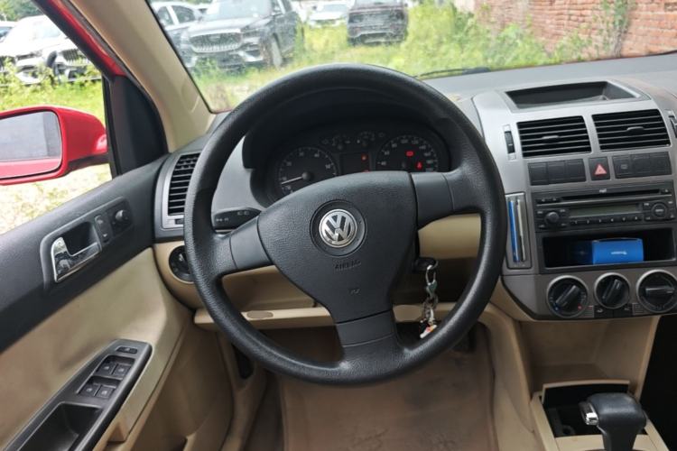 Used Volkswagen Polo 2009 Jingqing 1.4L Automatic Shushang Edition Steering Wheel