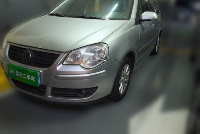 Used Volkswagen Polo 2009 Kica 1.4L Manual Fashion Edition