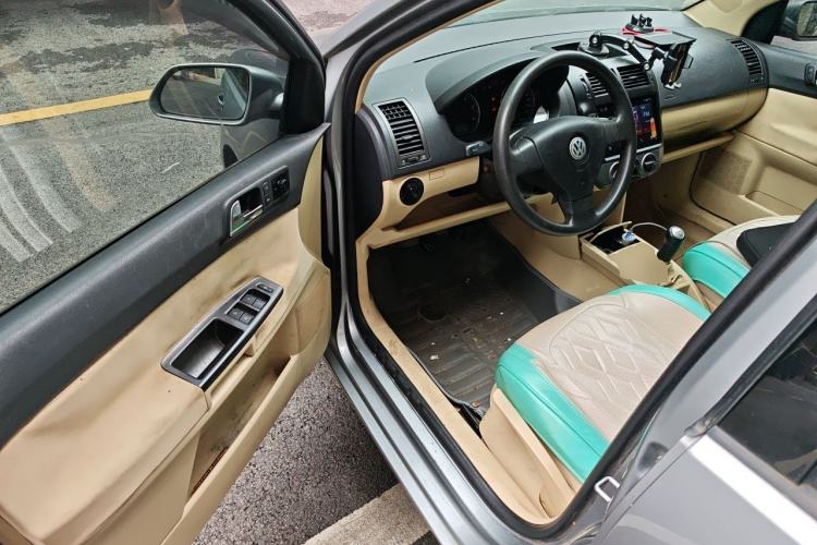 Used Volkswagen Polo 2009 Jingqu 1.4L Manual Elegant Edition Driver Seat