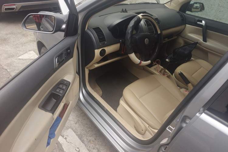 Used Volkswagen Polo 2009 Jingqu 1.6L Manual Elegant Edition Driver Seat
