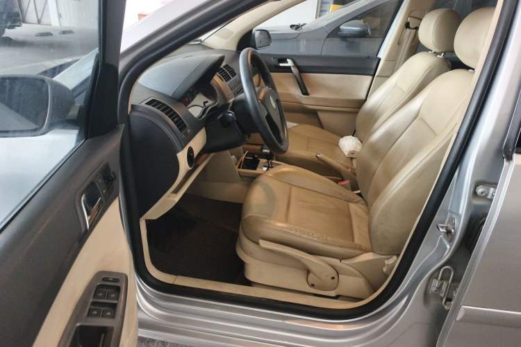 Used Volkswagen Polo 2009 Jingqing 1.6L Automatic Fashion Edition Driver Seat