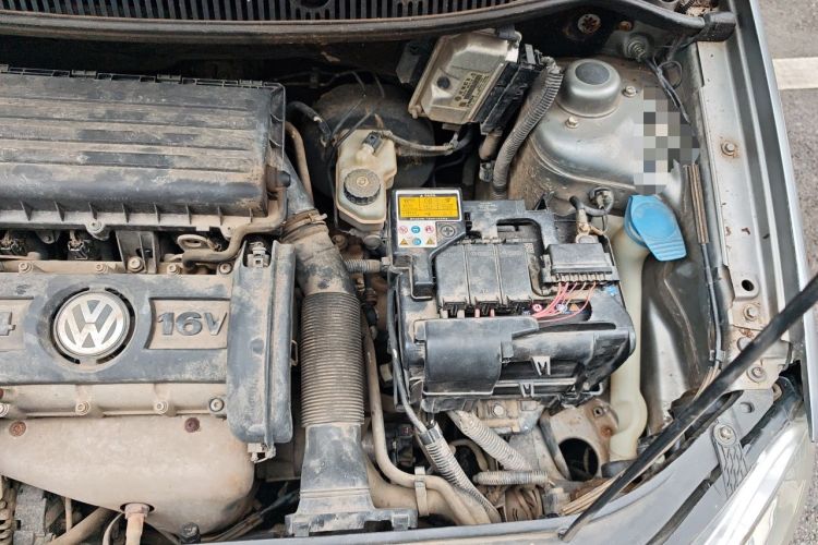 Used Volkswagen Polo 2009 Jingqu 1.4L Manual Elegant Edition Engine Bay Left