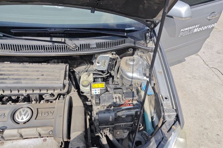 Used Volkswagen Polo 2009 Jingqu 1.4L Manual - Elegant Edition Engine Bay Left