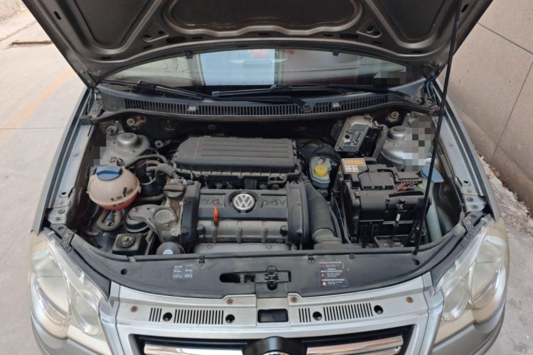 Used Volkswagen Polo 2009 Jingqu 1.6L Automatic Elegant Edition Engine Bay