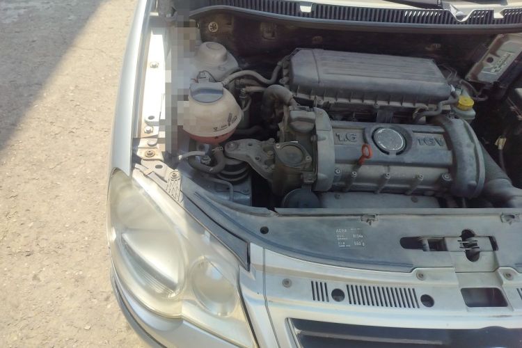 Used Volkswagen Polo 2009 Kica 1.6L Manual Fashion Edition Engine Bay Right