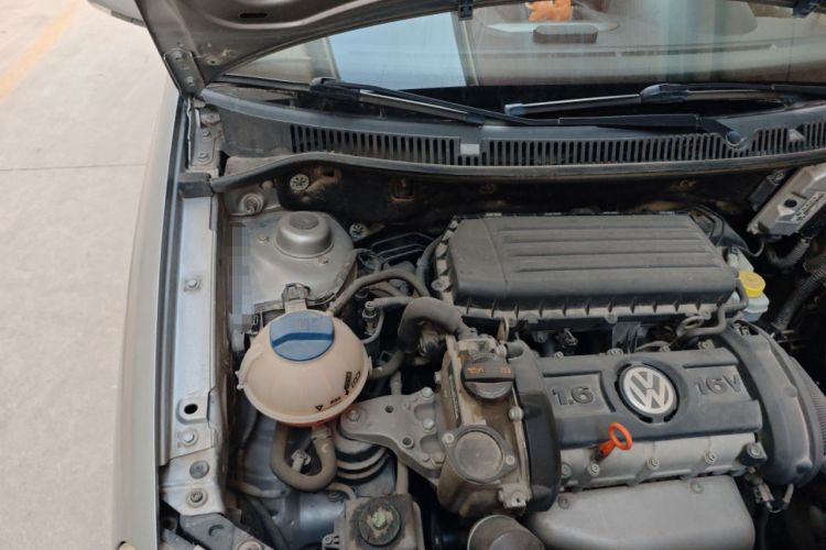 Used Volkswagen Polo 2009 Jingqu 1.6L Automatic Elegant Edition Engine Bay Right