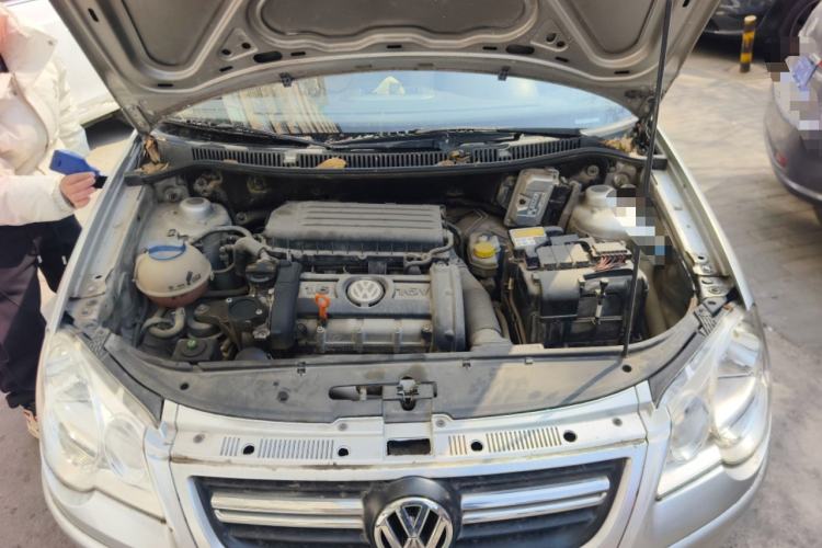 Used Volkswagen Polo 2009 Jingqing 1.6L Automatic Fashion Edition Engine Bay