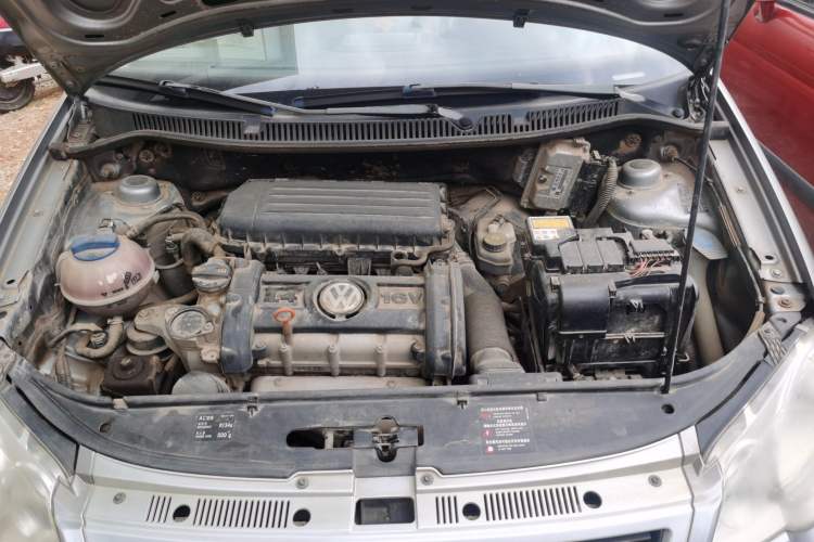 Used Volkswagen Polo 2009 Jingqu 1.4L Manual - Elegant Edition Engine Bay