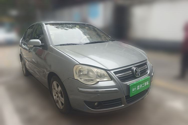 Used Volkswagen Polo 2009 Jingqu 1.6L Manual Elegant Edition Front Right 45 Deg