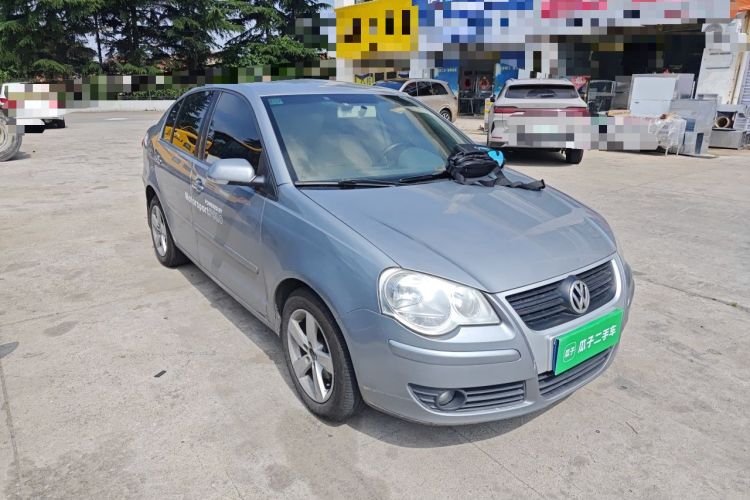 Used Volkswagen Polo 2009 Jingqu 1.4L Manual - Elegant Edition Front Right 45 Deg