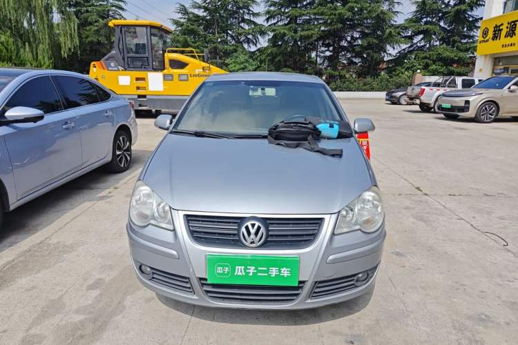 Used Volkswagen Polo 2009 Jingqu 1.4L Manual - Elegant Edition Front