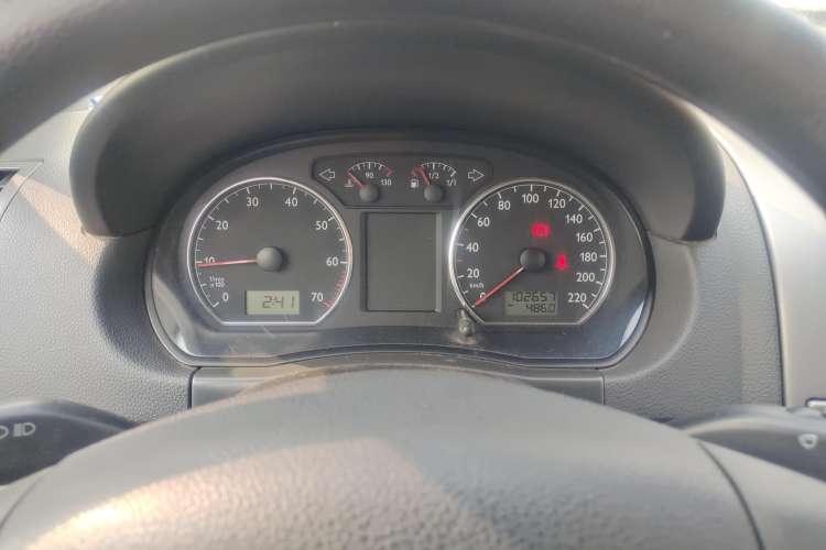 Used Volkswagen Polo 2009 Jingqu 1.6L Manual Elegant Edition Instrument Cluster