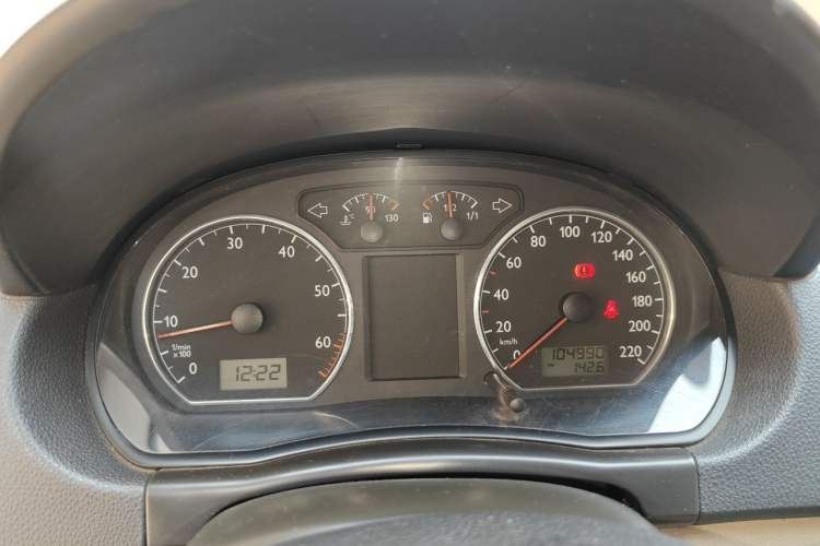 Used Volkswagen Polo 2009 Jingqu 1.4L Manual Elegant Edition Instrument Cluster