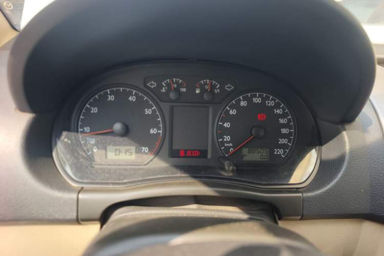 Used Volkswagen Polo 2009 Jingqing 1.6L Automatic Fashion Edition Instrument Cluster