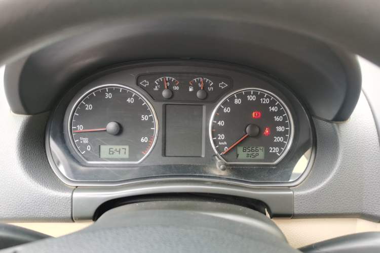 Used Volkswagen Polo 2009 Jingqu 1.4L Manual - Elegant Edition Instrument Cluster