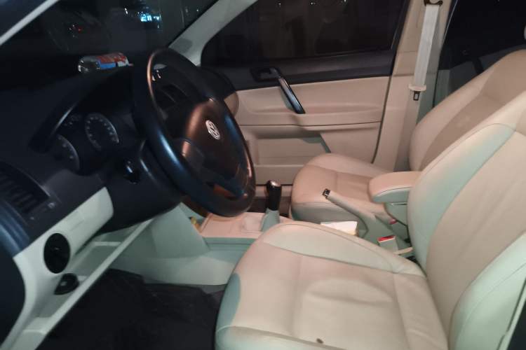 Used Volkswagen Polo 2009 Jingqu 1.4L Manual - Elegant Edition Left Front Seat