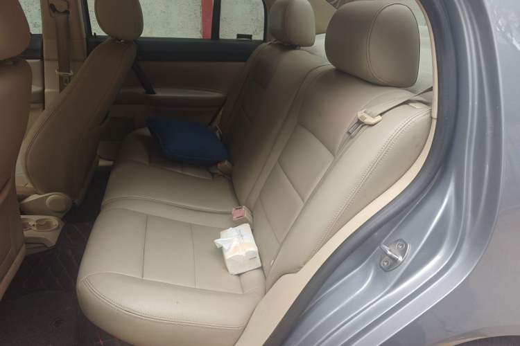 Used Volkswagen Polo 2009 Jingqu 1.6L Manual Elegant Edition Left Rear Seat