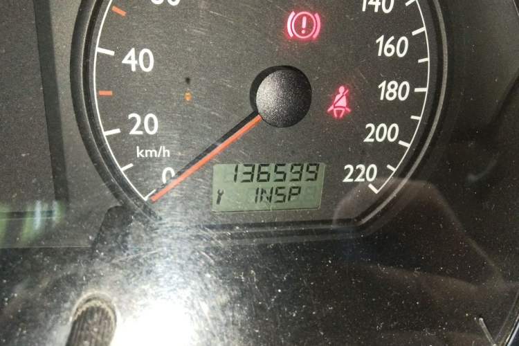 Used Volkswagen Polo 2009 Kica 1.4L Manual Fashion Edition Odometer Close Up