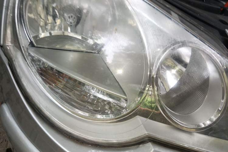 Used Volkswagen Polo 2009 Kica 1.4L Manual Fashion Edition Right Front Headlight