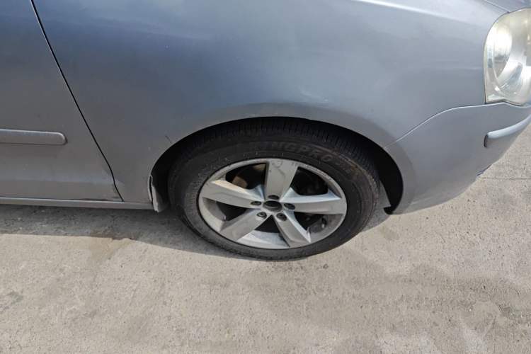 Used Volkswagen Polo 2009 Jingqu 1.4L Manual - Elegant Edition Right Front Wheel Hub