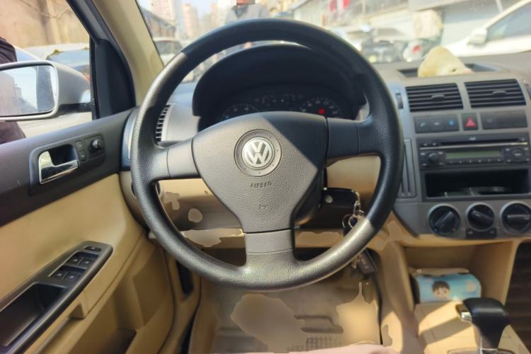 Used Volkswagen Polo 2009 Jingqing 1.6L Automatic Fashion Edition Steering Wheel