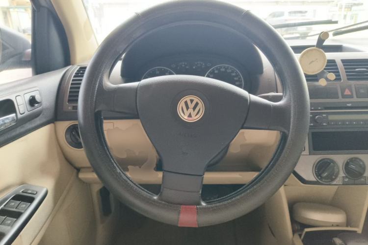 Used Volkswagen Polo 2009 Jingqu 1.4L Automatic Elegant Edition Steering Wheel