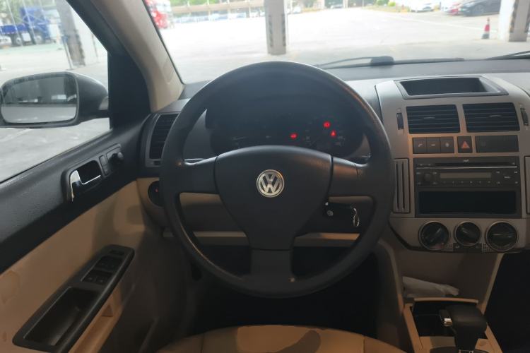 Used Volkswagen Polo 2009 Jingqing 1.6L Automatic Fashion Edition Steering Wheel
