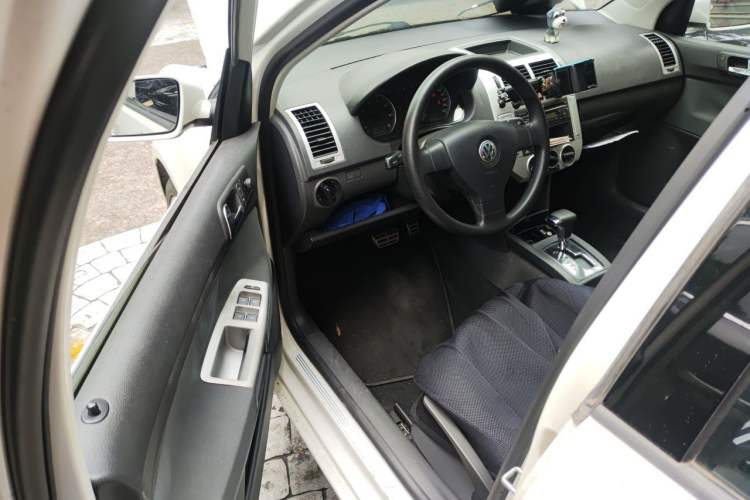 Used Volkswagen Polo 2009 Sporty 1.6L Automatic Model Driver Seat