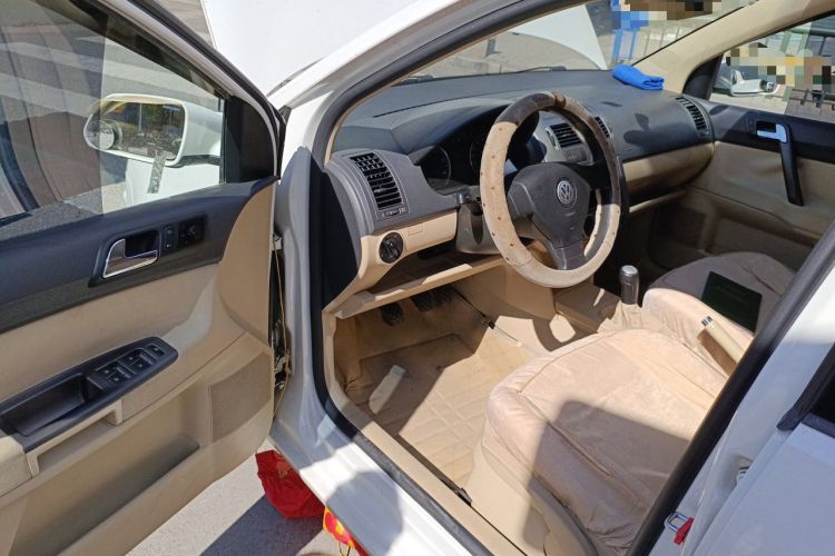 Used Volkswagen Polo 2009 Jingqu 1.4L Manual Elegant Edition Driver Seat