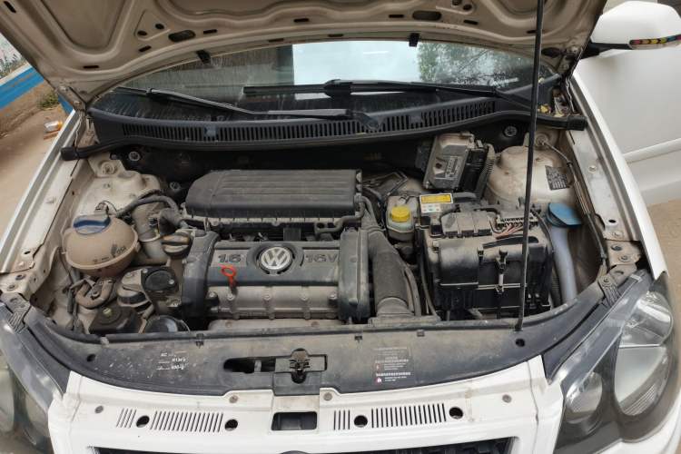Used Volkswagen Polo 2009 Sporty 1.6L Automatic Model Engine Bay