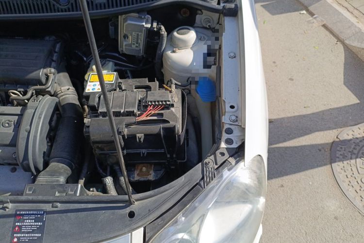 Used Volkswagen Polo 2009 Jingqu 1.4L Manual Elegant Edition Engine Bay Left