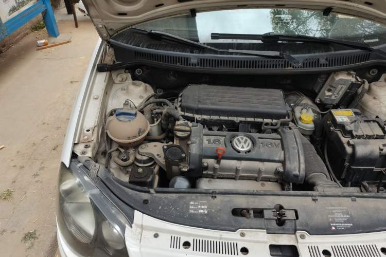Used Volkswagen Polo 2009 Sporty 1.6L Automatic Model Engine Bay Right