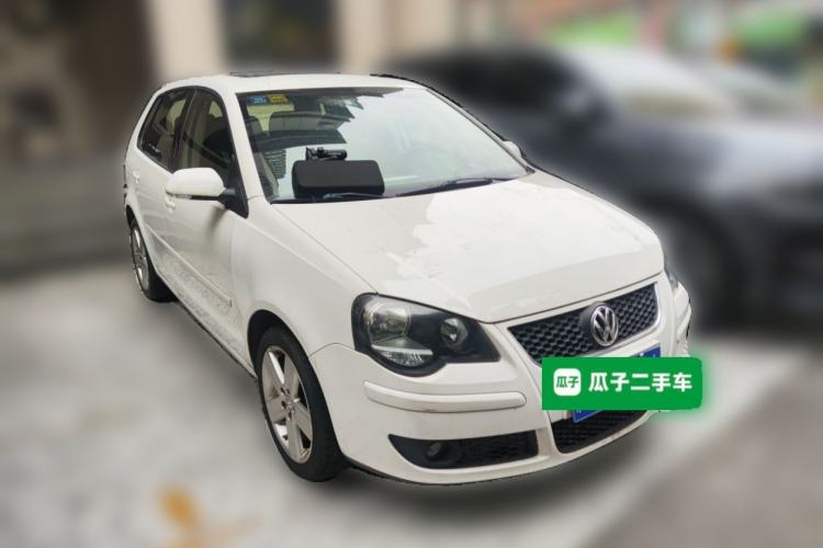 Used Volkswagen Polo 2009 Sporty 1.6L Automatic Model Front Right 45 Deg